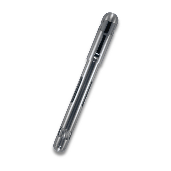 loclen electa chrome fountain pen on a white background